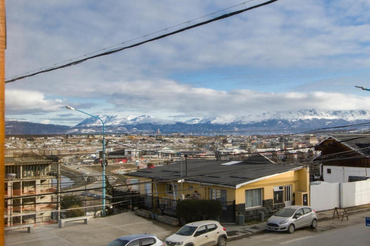 Del Carmen Departamentos Apartment Ushuaia Exterior photo